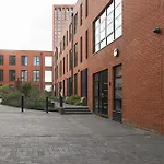 Professionals, City Centre, Parking, Superstore Nearby